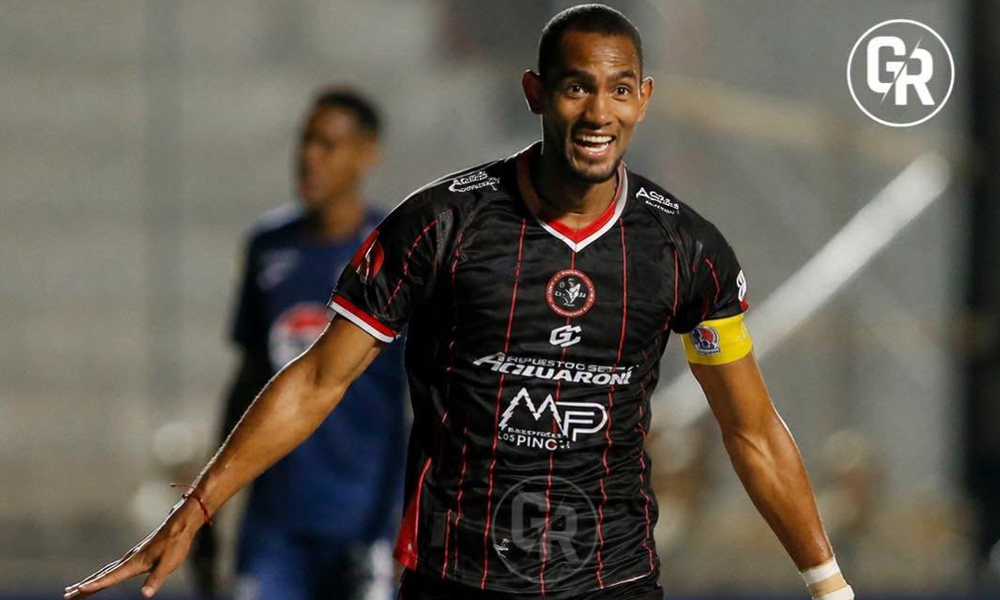 Bengtson se acerca al Independente de Siguatepeque